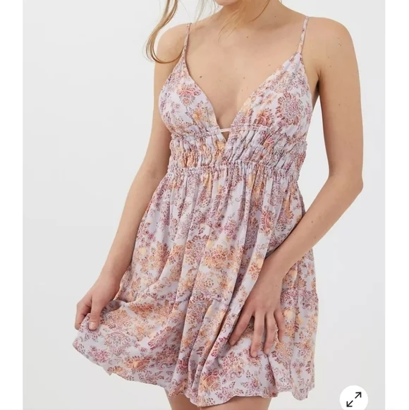 UO Harmony Flouncy Mini Dress-Size Large - Picture 6 of 17